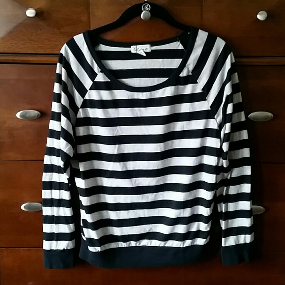 One Step Up top! - Picture 2 of 4